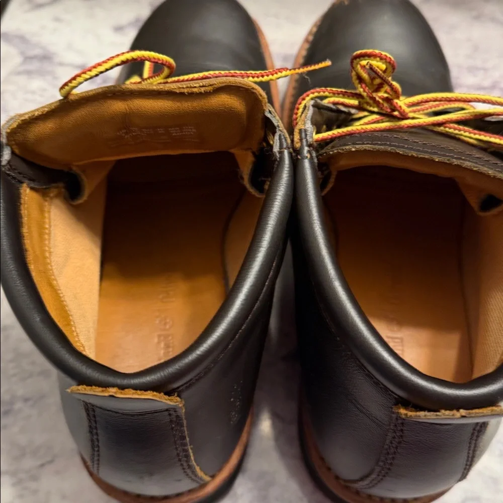 Timberland Chukka work boots. Size 8. Timber dry. Ortholite. Steel toes.
